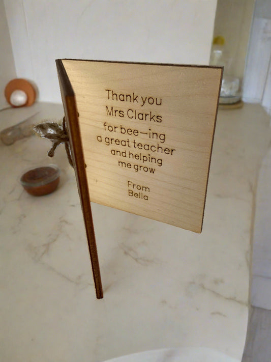 Wooden personalised bee card for teacher - Laser LLama Designs Ltd