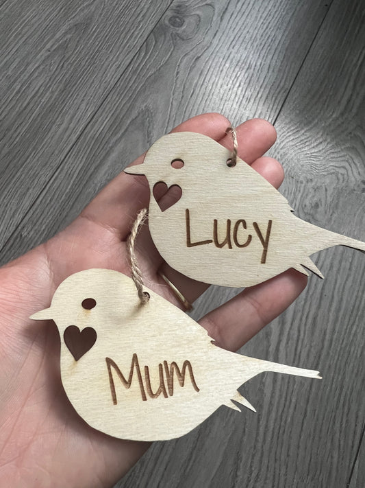 Wooden personalised robin decoration - Laser LLama Designs Ltd