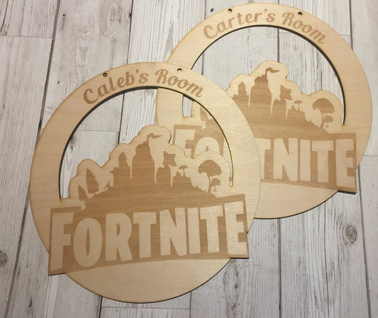 Wooden personalised room plaque FORTNITE - Laser LLama Designs Ltd