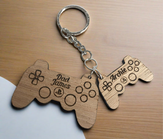 Oak veneer personalised keyring PS4 xbox shape - Laser LLama Designs Ltd