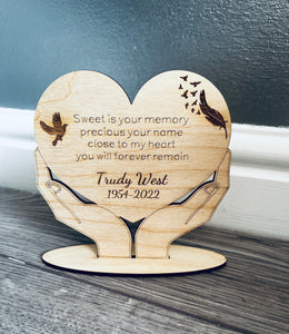 Wooden memorial personalised hands holding a heart - Laser LLama Designs Ltd
