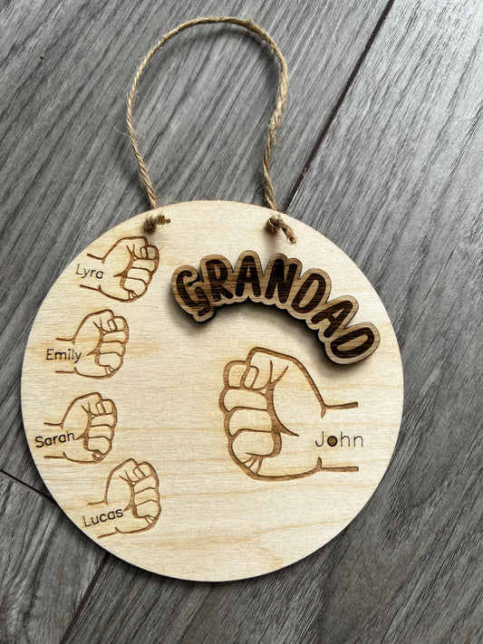 Wooden personalised dad plaque with children hands - Laser LLama Designs Ltd