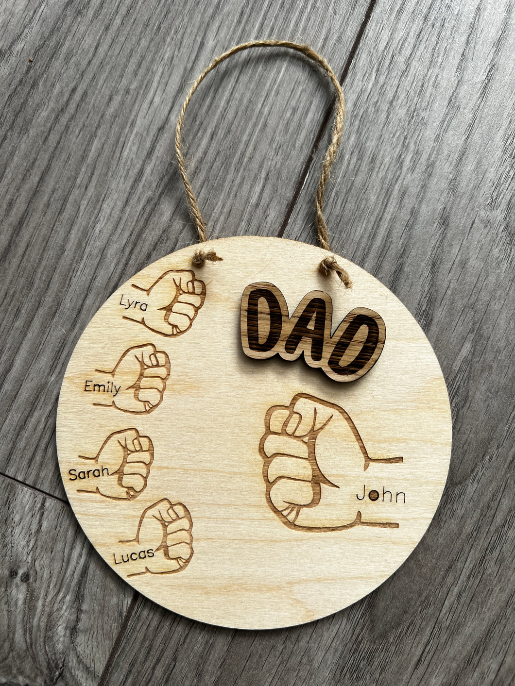 Wooden personalised dad plaque with children hands - Laser LLama Designs Ltd