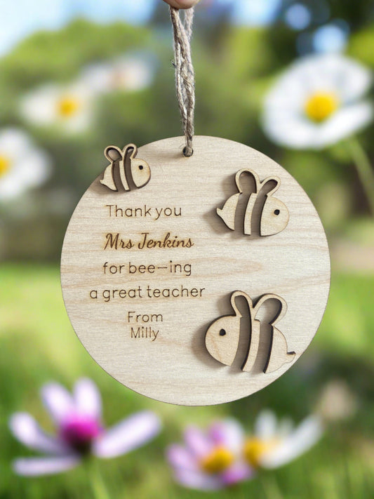 Wooden personalised bee plaque - Laser LLama Designs Ltd