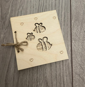 Wooden personalised folding card -bee design - Laser LLama Designs Ltd