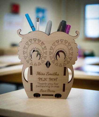 Wooden personalised teachers pen/pencil pot - Laser LLama Designs Ltd